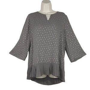 Cato Tunic Top Women Size M Grey Silver Metallic Keyhole Pleated Hem 3/4 Sleeve